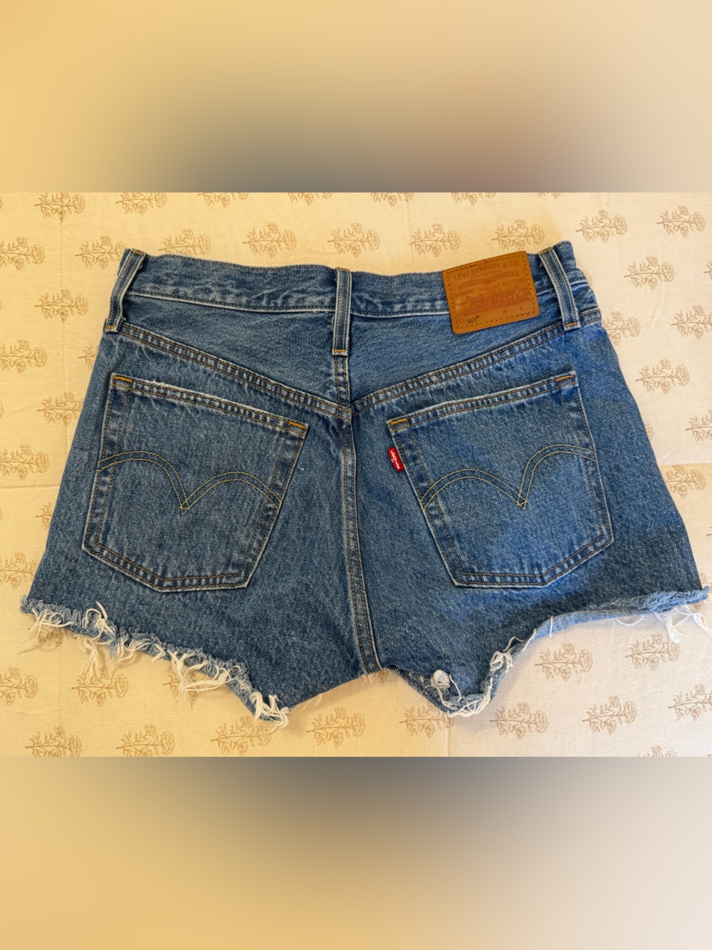Levi's 501 Classic Denim Jean Shorts - Picture 2 of 5